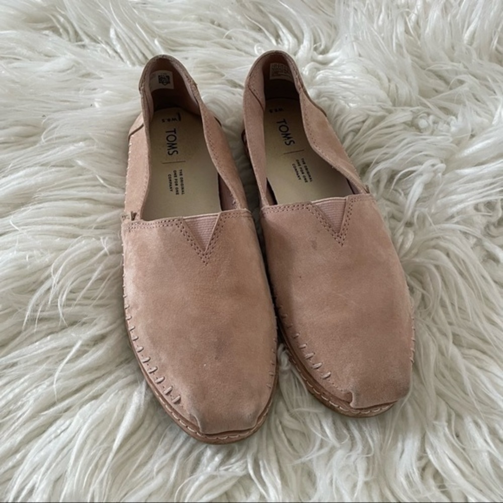 Toms blush suede slip on flats shoes ladies size 8.5‎